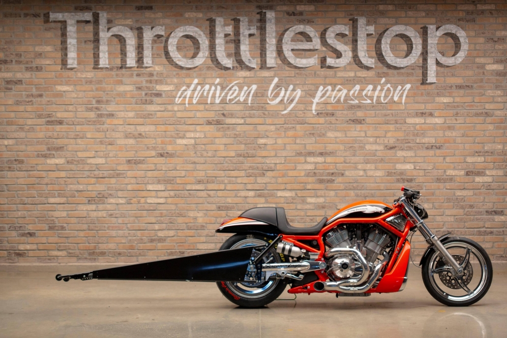 2006 Harley-Davidson V-Rod Destroyer at the Throttlestop Museum in Elkhart Lake, Wisconsin